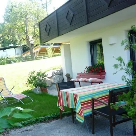 Almdorf بيت ضيافة سانكت يوهان ان تيرو