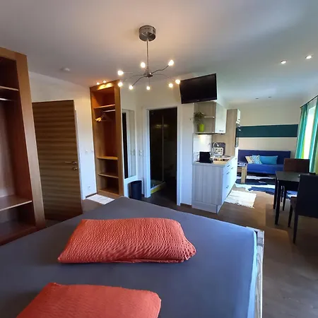 Almdorf Guest house *