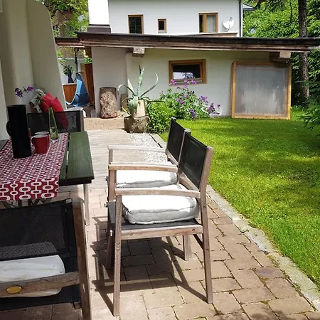 Almdorf בית הארחה 3*